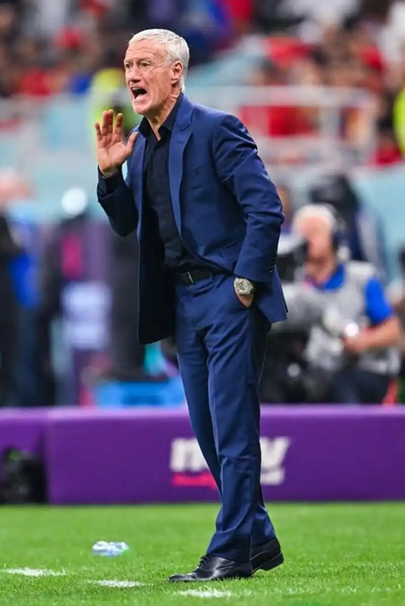 西这样强烈 西这样强烈