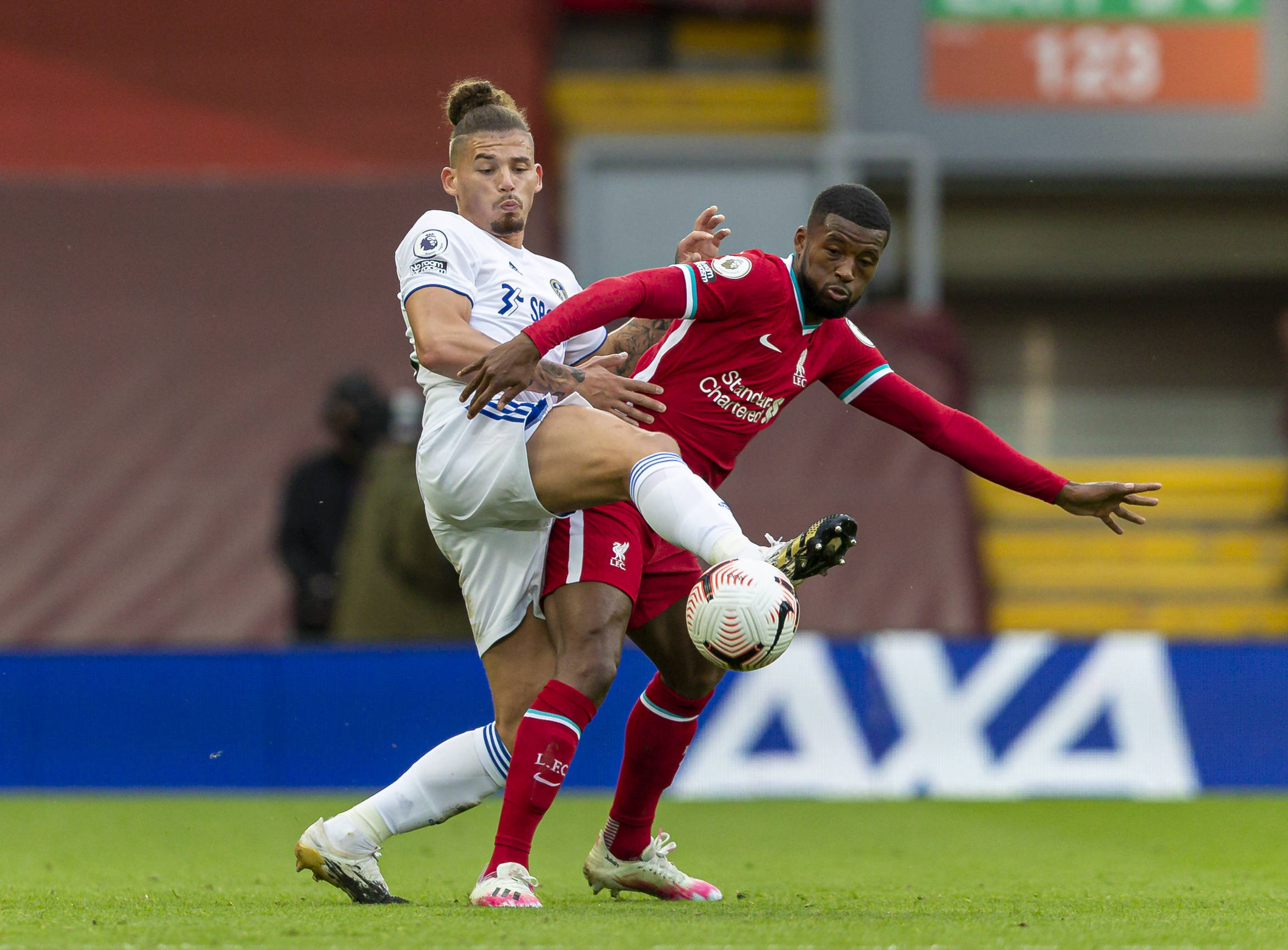 同時在關鍵 同時在關鍵