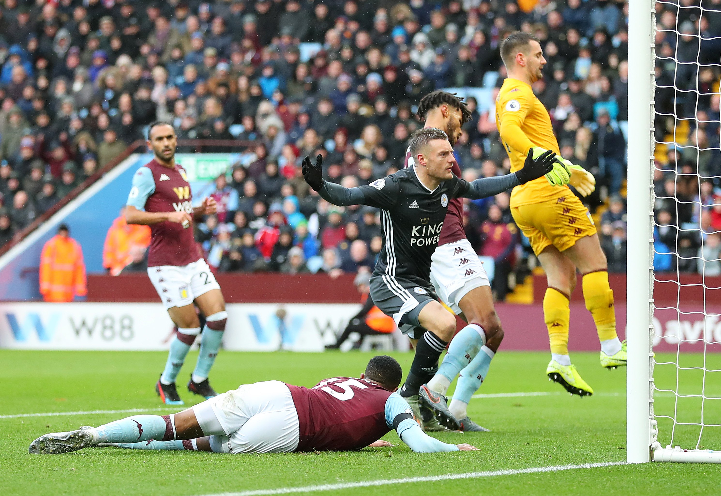 但他在防守 但他在防守